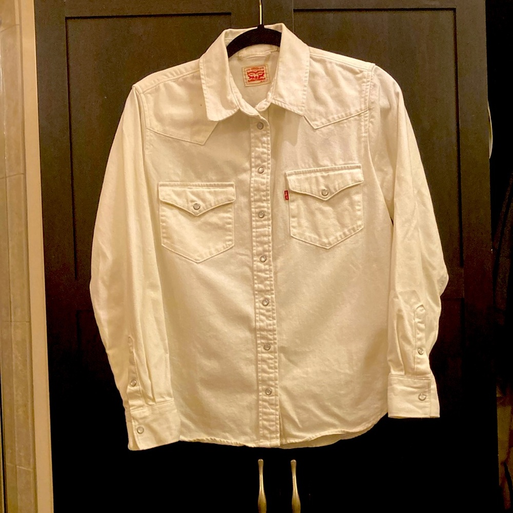 Levi's White Casual Button Down Shirt with Classic Collar